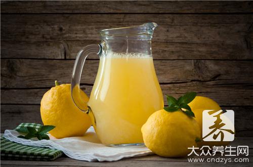 蜂蜜柠檬水的功效每天早上喝可以减肥吗